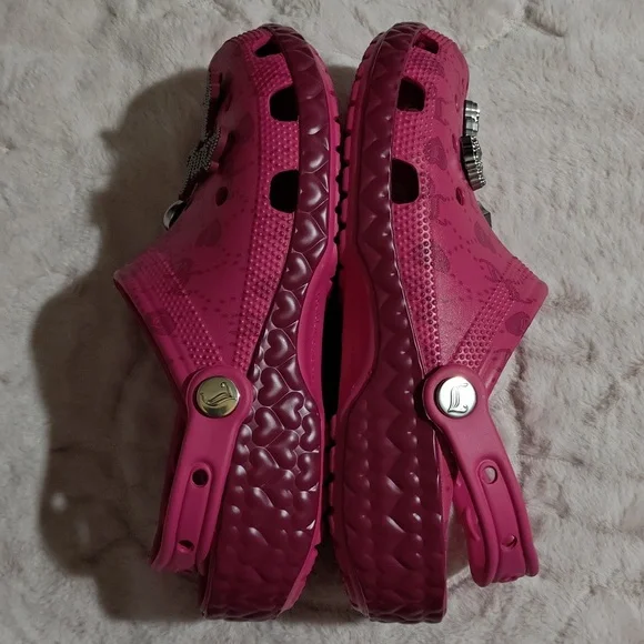 Crocs x Juicy Couture Limited Edition Classic Clogs, Women 8 / Men 6 - Picture 8 of 8